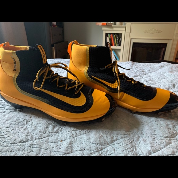 NWOT Nike Air Huarache Size 16 Baseball Cleats - Picture 2 of 4